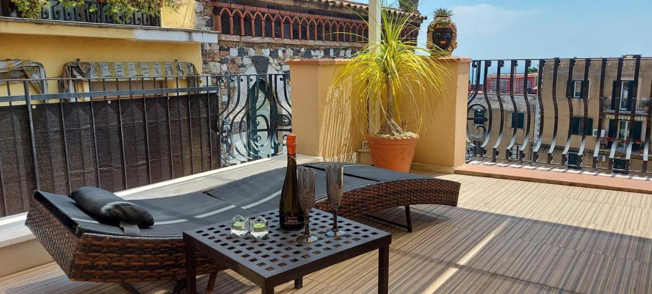 I Due Grifoni Apartments Taormina Exterior foto