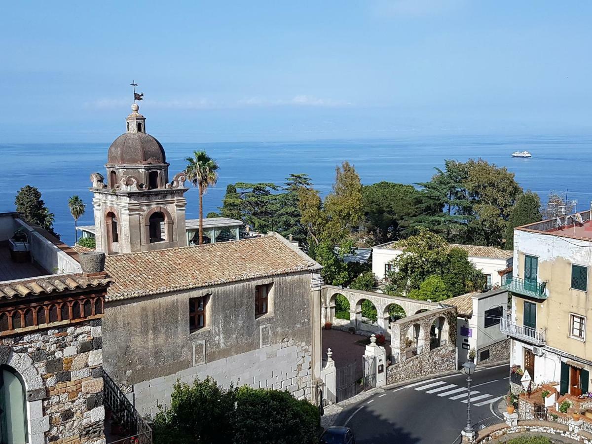 I Due Grifoni Apartments Taormina Exterior foto